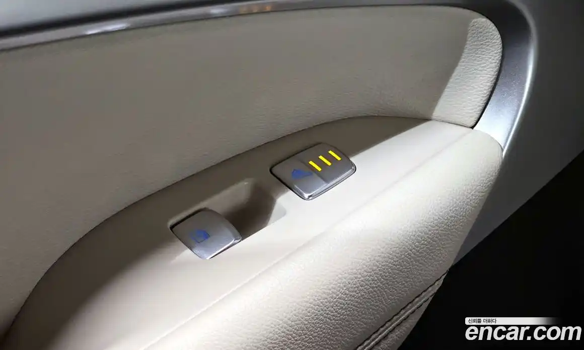 Genesis G70 2023 2.5 Автомат в Москве № 758829, фото 19