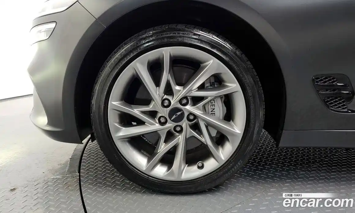 Genesis G70 2023 2.5 Автомат в Москве № 758829, фото 5