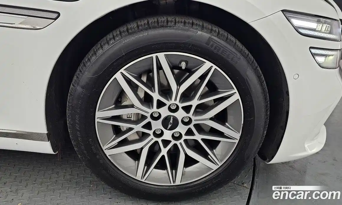 Genesis G80 2024 2.5 Автомат в Москве № 758846, фото 4