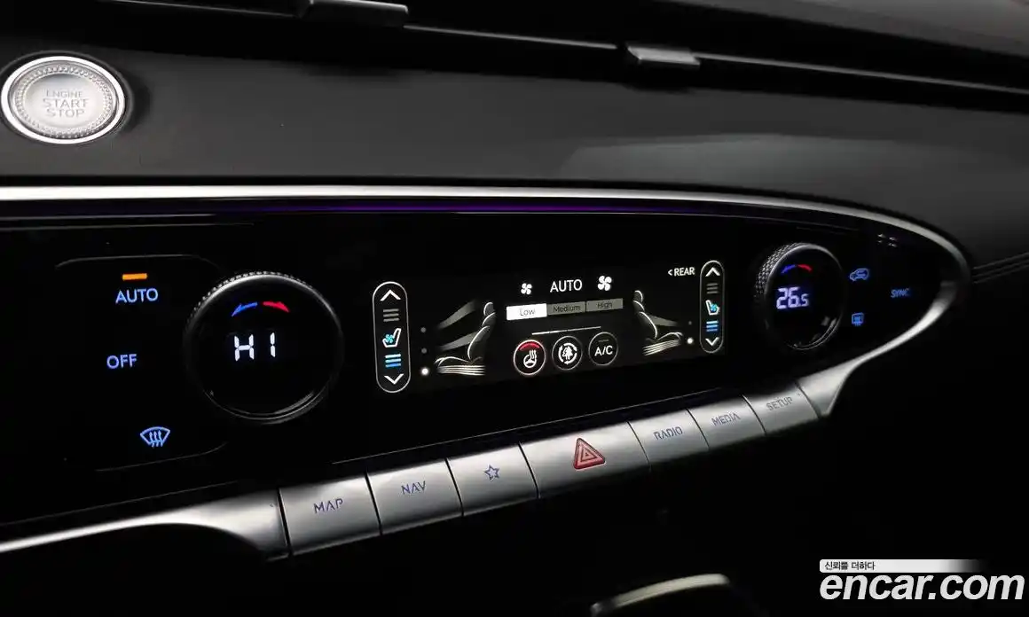 Genesis GV70 2022 2.5 Автомат в Москве № 759006, фото 17