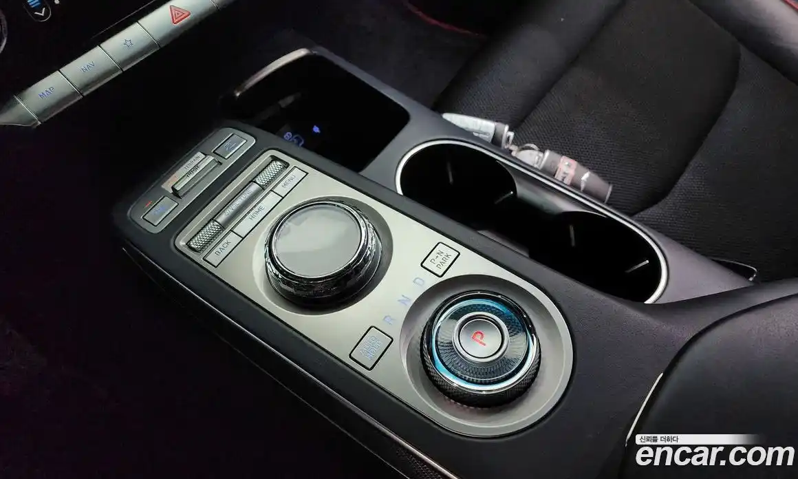 Genesis GV70 2021 2.5 Автомат в Москве № 759096, фото 9