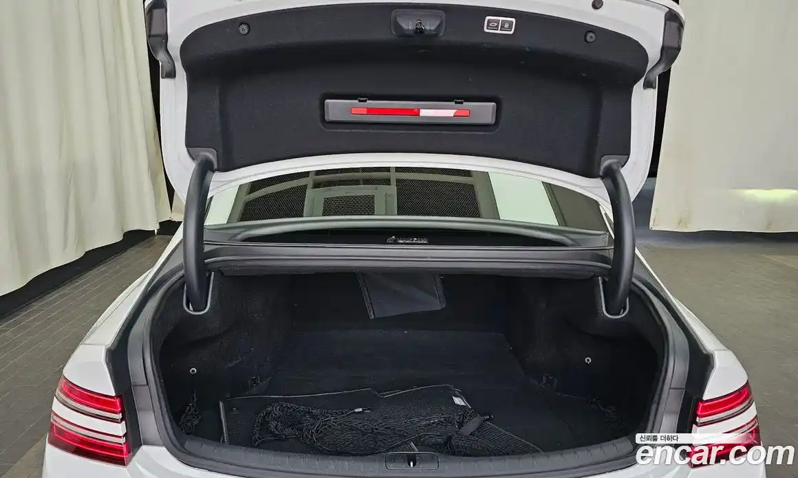 Genesis G80 2022 2.5 Автомат в Москве № 759145, фото 20