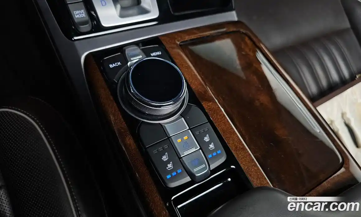 Genesis EQ900 2017 3.3 Автомат в Москве № 759364, фото 17