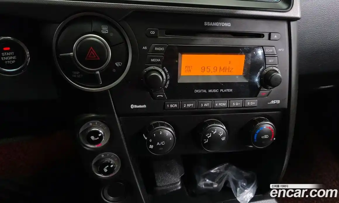 SsangYong Korando 2016 2.0 Автомат в Москве № 760299, фото 16