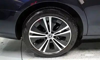 Mercedes-Benz E-Class 2022 2.0 Автомат в Москве № 764023, миниатюра 5