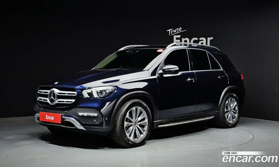 Mercedes-Benz GLE-Class 2022 2.0 Автомат в Москве № 764188, фото 1