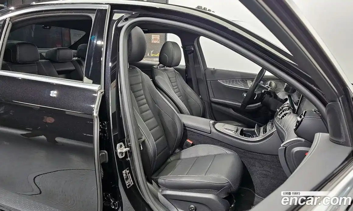 Mercedes-Benz E-Class 2022 2.0 Автомат в Москве № 764265, фото 12