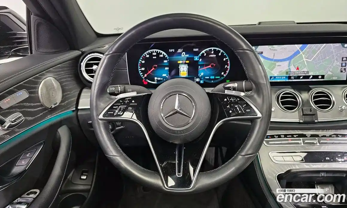 Mercedes-Benz E-Class 2022 2.0 Автомат в Москве № 764265, фото 13