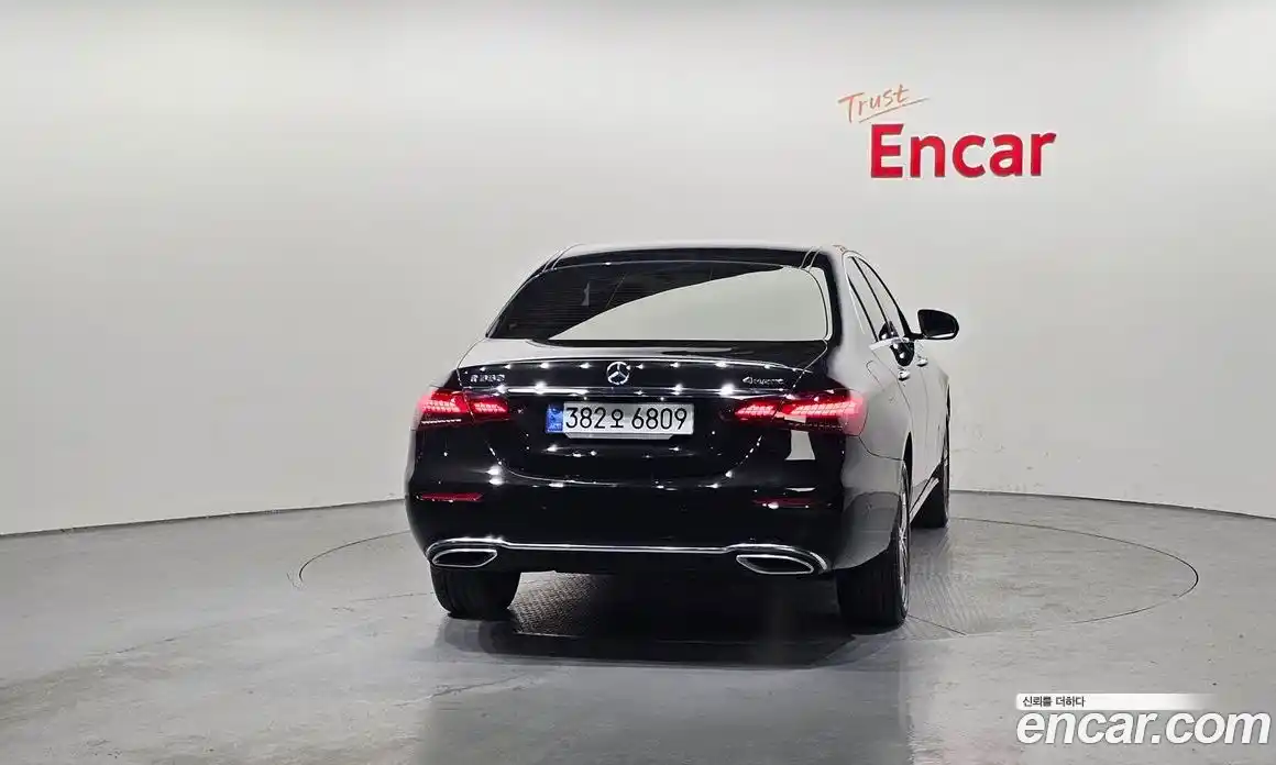 Mercedes-Benz E-Class 2022 2.0 Автомат в Москве № 764265, фото 4