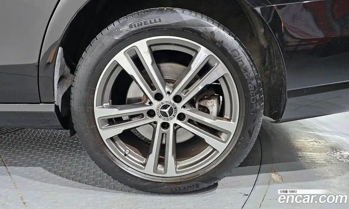 Mercedes-Benz E-Class 2022 2.0 Автомат в Москве № 764265, фото 5