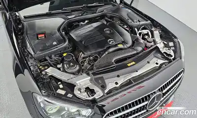 Mercedes-Benz E-Class 2022 2.0 Автомат в Москве № 764265, миниатюра 6