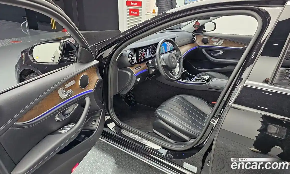 Mercedes-Benz E-Class 2017 2.0 Автомат в Москве № 764380, фото 11