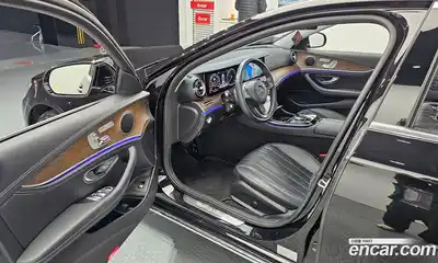 Mercedes-Benz E-Class 2017 2.0 Автомат в Москве № 764380, миниатюра 11