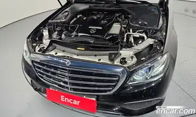 Mercedes-Benz E-Class 2017 2.0 Автомат в Москве № 764380, миниатюра 6