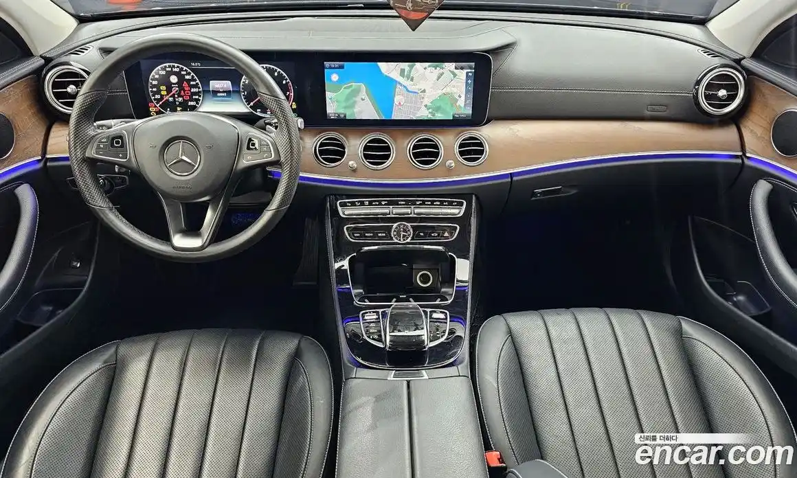 Mercedes-Benz E-Class 2017 2.0 Автомат в Москве № 764380, фото 7