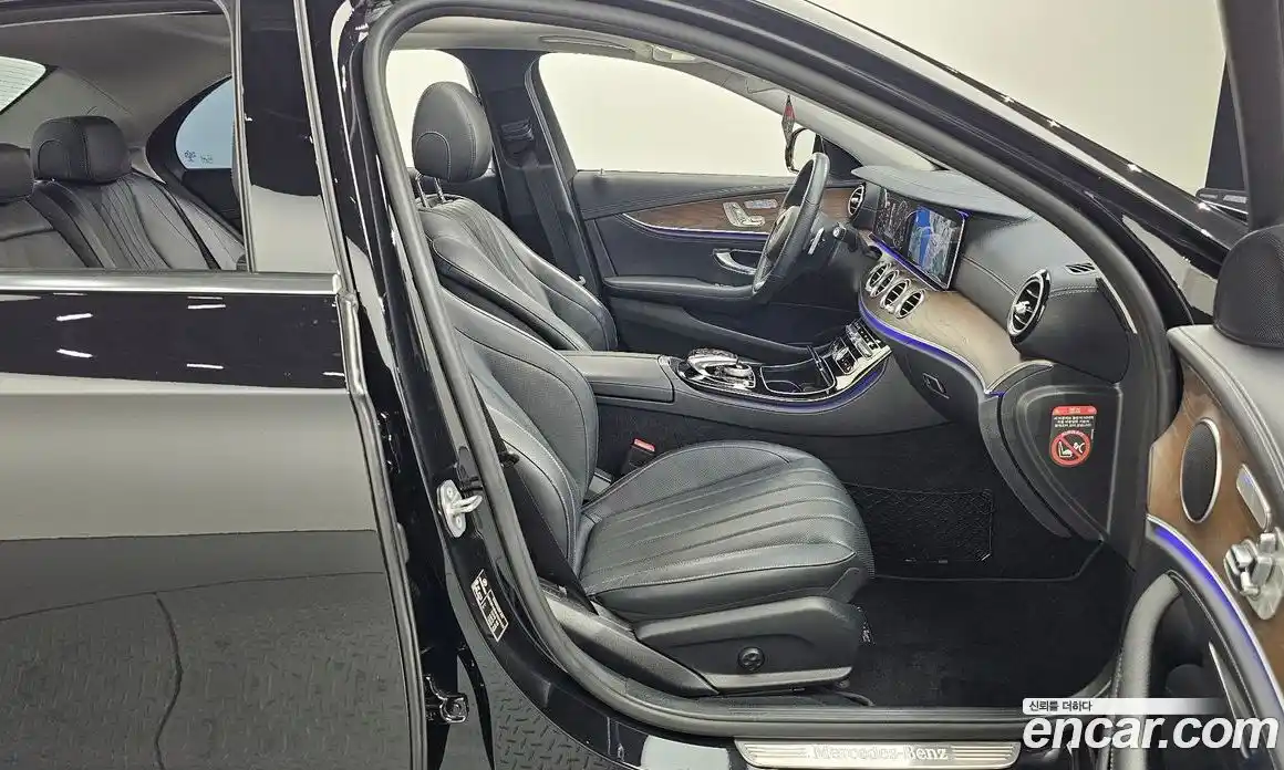 Mercedes-Benz E-Class 2017 2.0 Автомат в Москве № 764380, фото 10