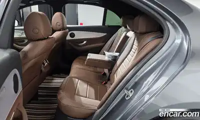 Mercedes-Benz E-Class 2021 2.0 Автомат в Москве № 764658, миниатюра 11