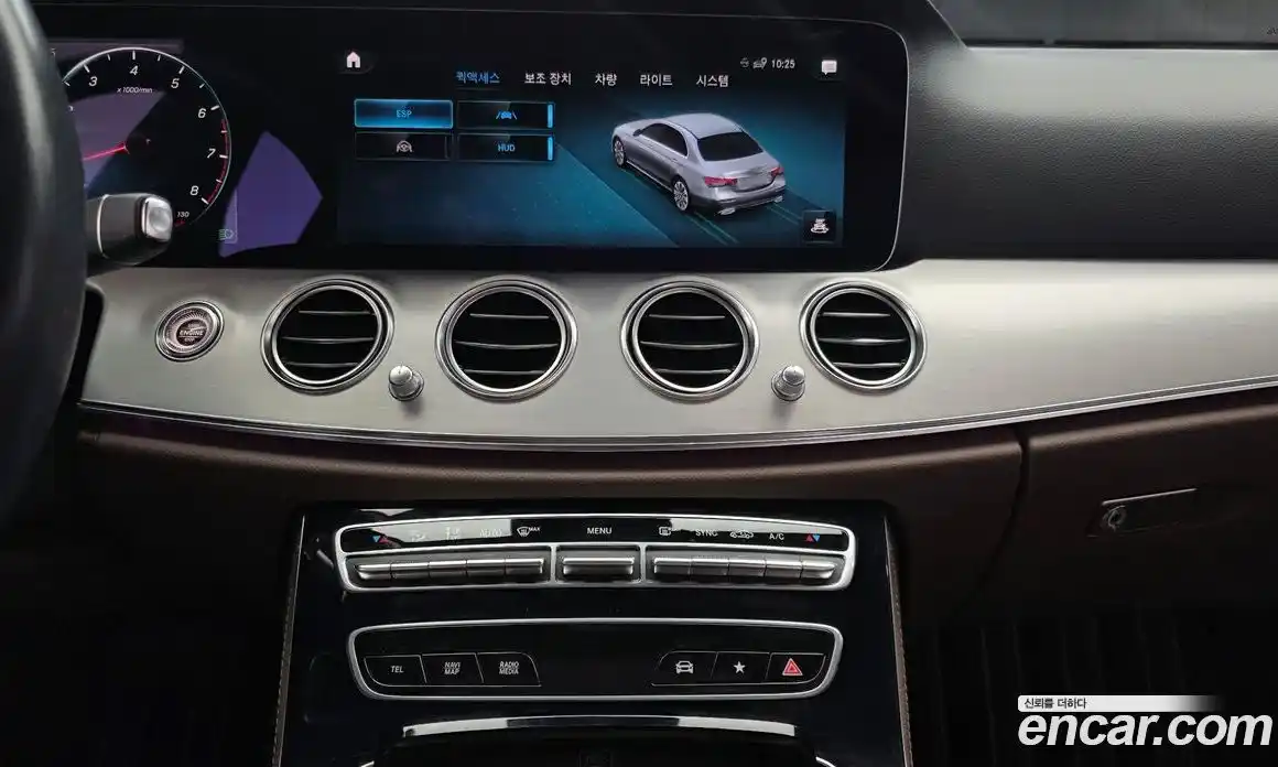 Mercedes-Benz E-Class 2021 2.0 Автомат в Москве № 764658, фото 13