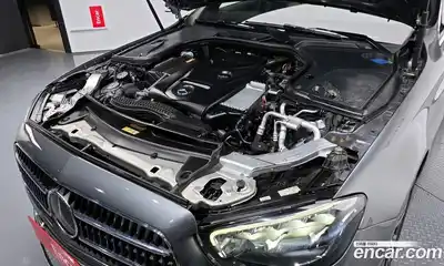 Mercedes-Benz E-Class 2021 2.0 Автомат в Москве № 764658, миниатюра 5