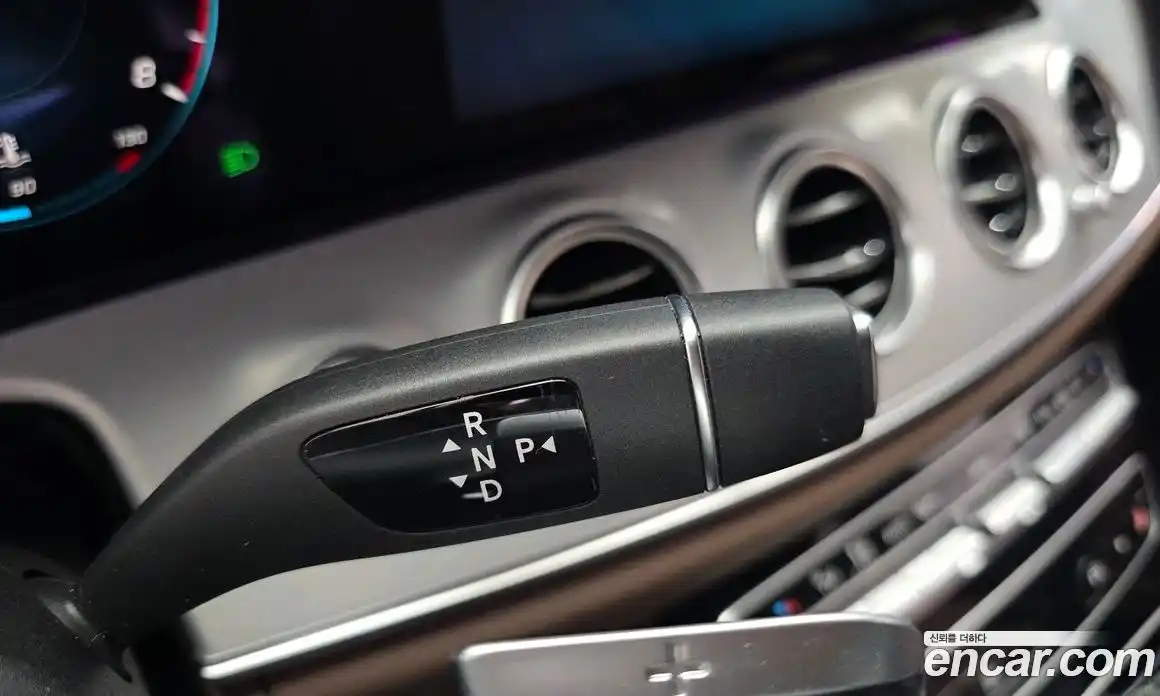 Mercedes-Benz E-Class 2021 2.0 Автомат в Москве № 764658, фото 8