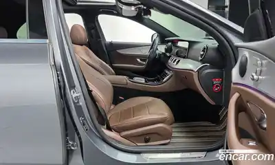 Mercedes-Benz E-Class 2021 2.0 Автомат в Москве № 764658, миниатюра 9