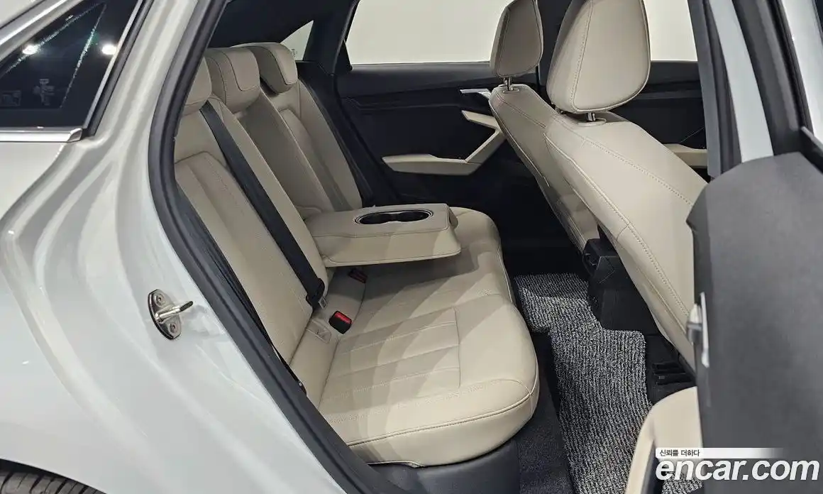 Audi A3 2023 2.0 Автомат в Москве № 764850, фото 12