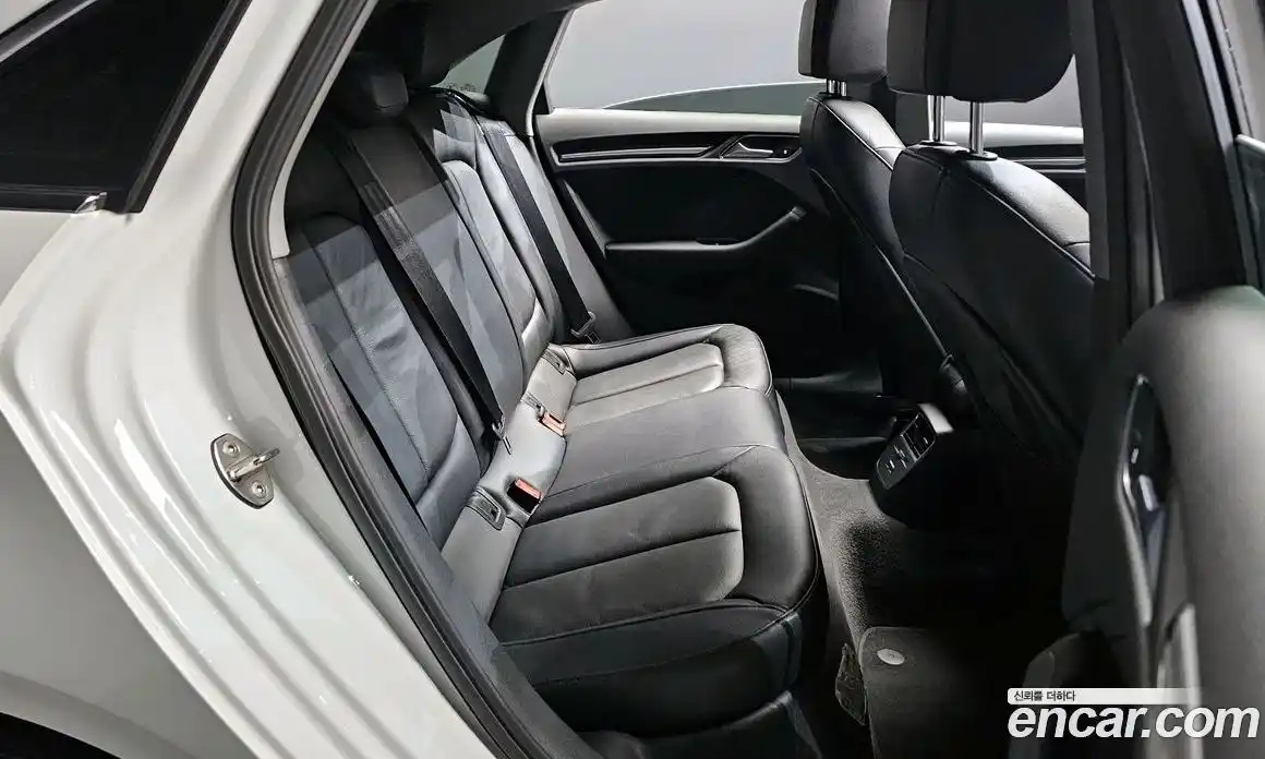 Audi A3 2018 2.0 Автомат в Москве № 764947, фото 13