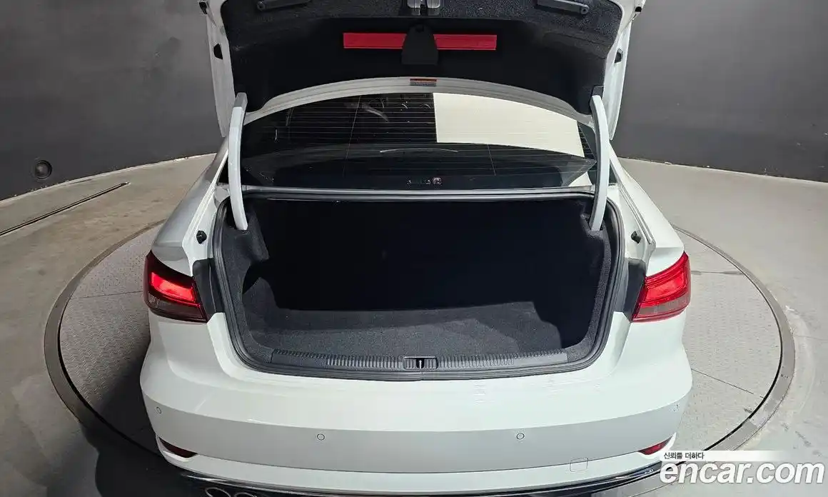 Audi A3 2018 2.0 Автомат в Москве № 764947, фото 20