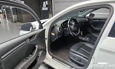 Audi A3 2018 2.0 Автомат в Москве № 764947, миниатюра 10
