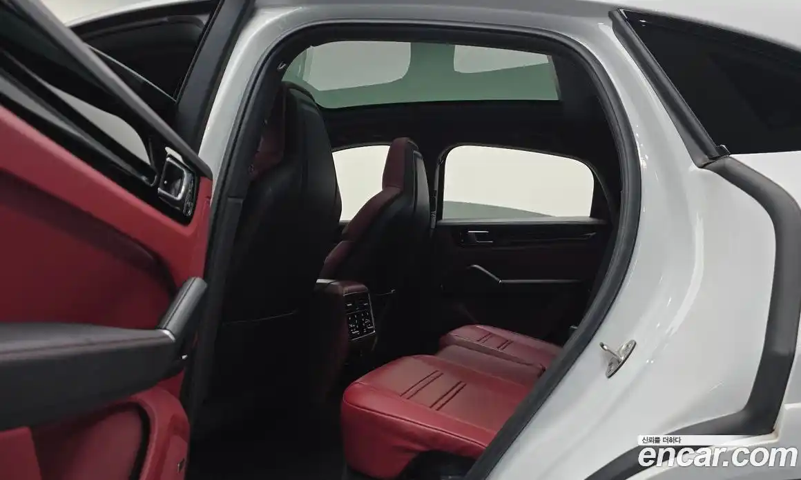 Porsche Cayenne 2021 3.0 Автомат в Москве № 765584, фото 12