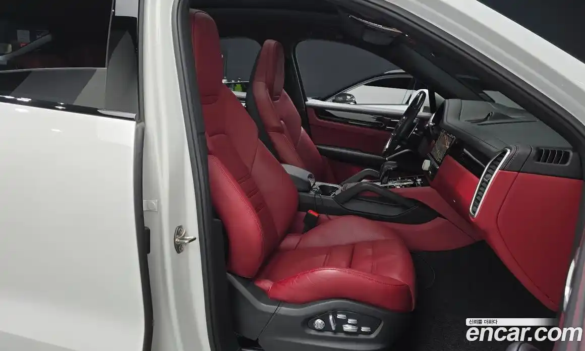 Porsche Cayenne 2021 3.0 Автомат в Москве № 765584, фото 10