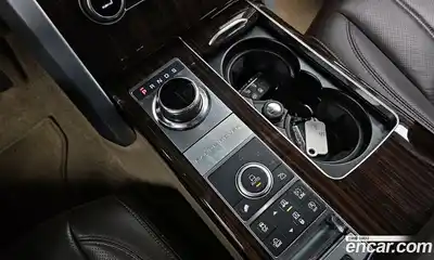 Land Rover Range-Rover 2017 5.0 Автомат в Москве № 766025, миниатюра 9