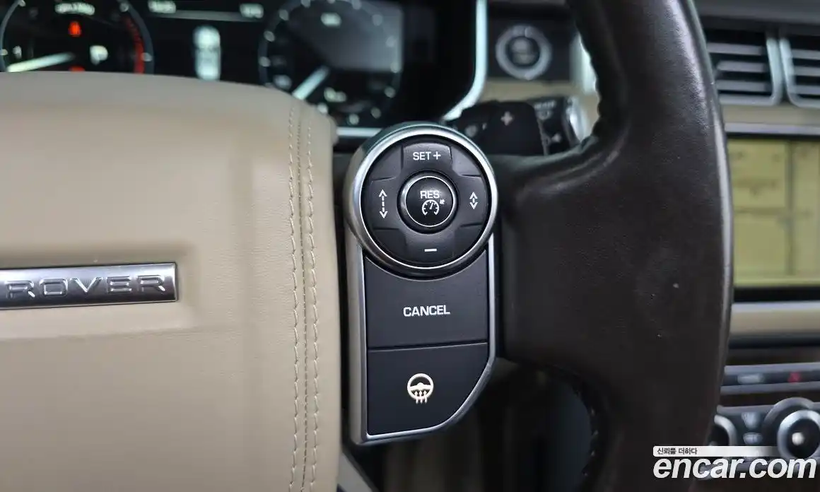 Land Rover Range-Rover 2016 4.4 Автомат в Москве № 766189, фото 14