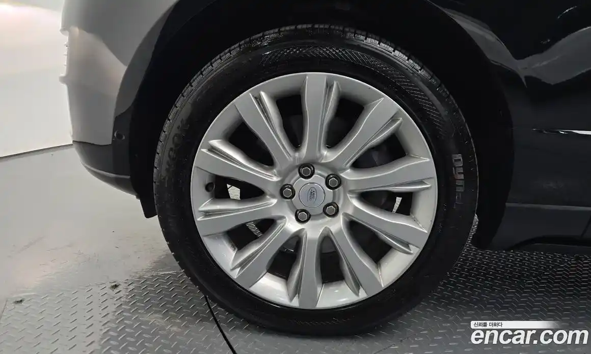 Land Rover Range-Rover 2016 4.4 Автомат в Москве № 766189, фото 5