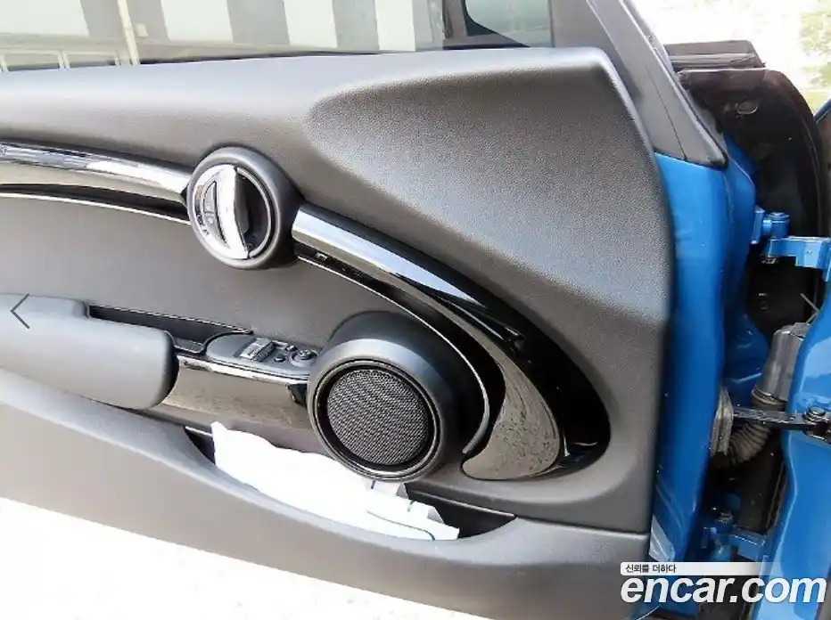 Mini Cooper 2023 1.5 Автомат в Москве № 766360, фото 11