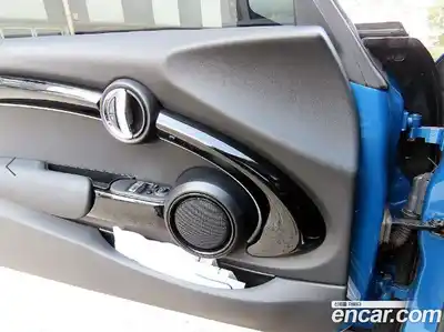 Mini Cooper 2023 1.5 Автомат в Москве № 766360, миниатюра 11