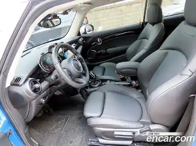 Mini Cooper 2023 1.5 Автомат в Москве № 766360, миниатюра 5