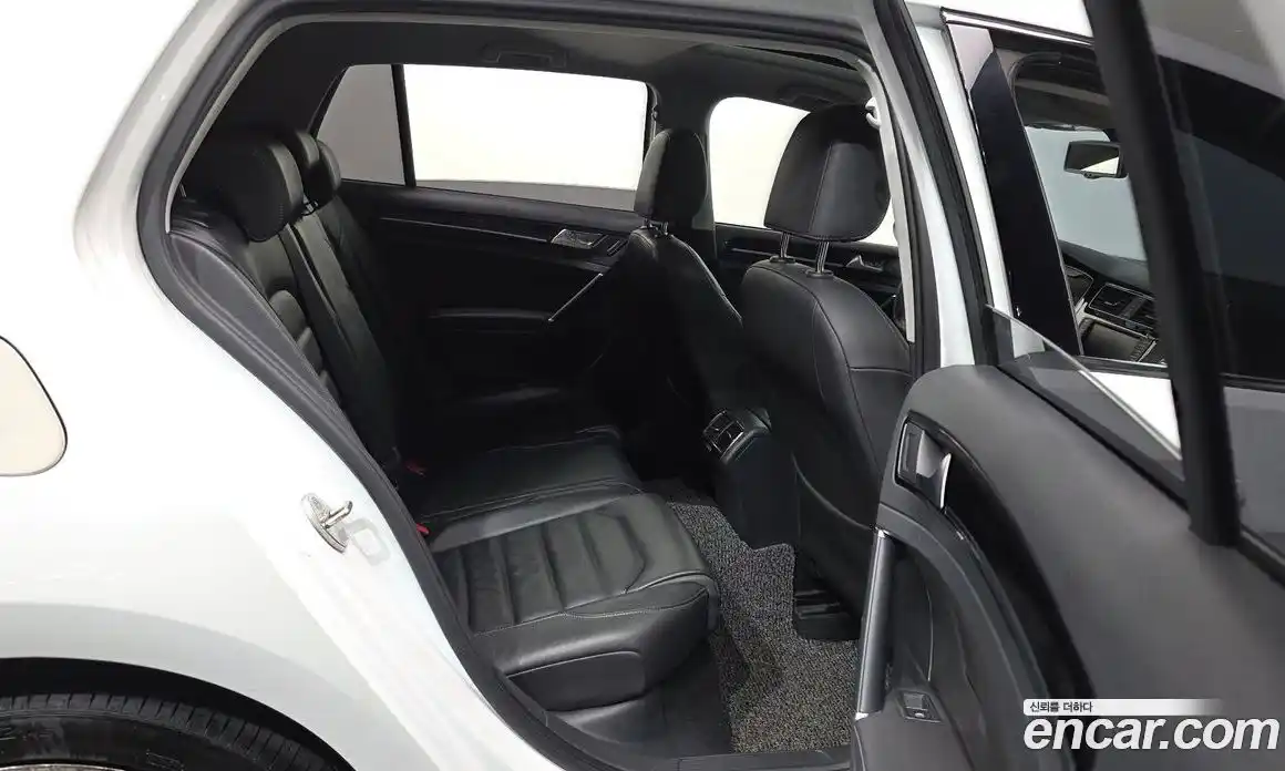 Volkswagen Golf 2015 2.0 Автомат в Москве № 767134, фото 11