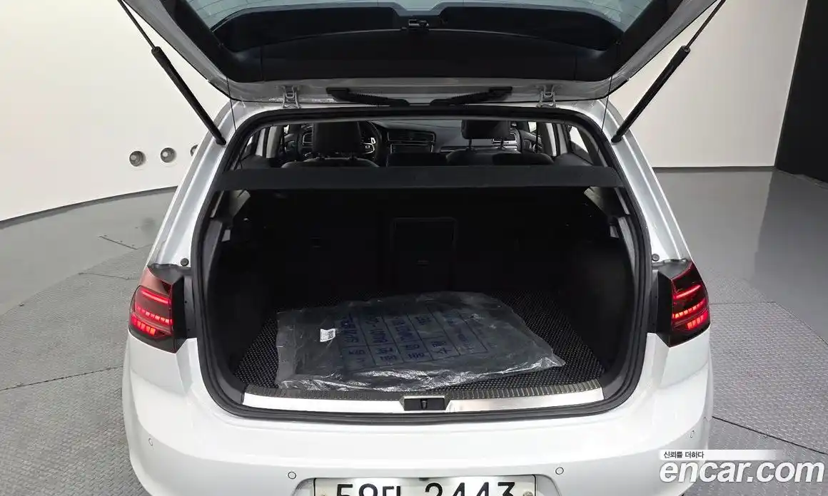 Volkswagen Golf 2015 2.0 Автомат в Москве № 767134, фото 19