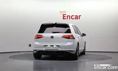 Volkswagen Golf 2015 2.0 Автомат в Москве № 767134, миниатюра 3