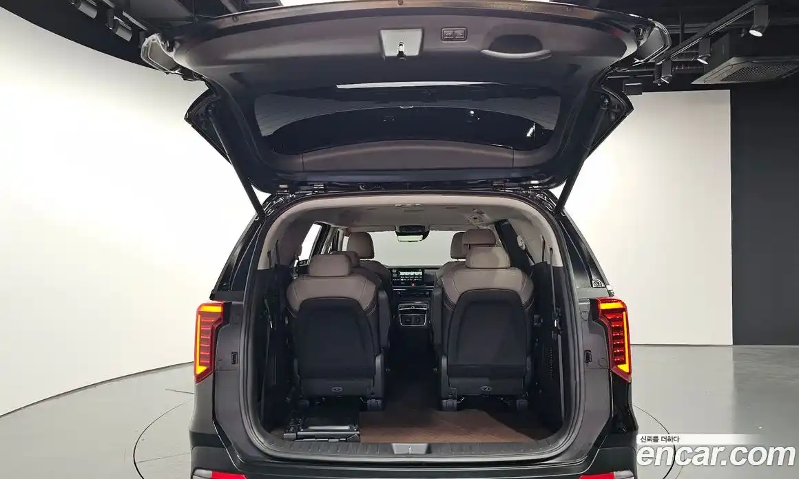 Kia Canival 2024 3.5 Автомат в Москве № 120317, фото 20