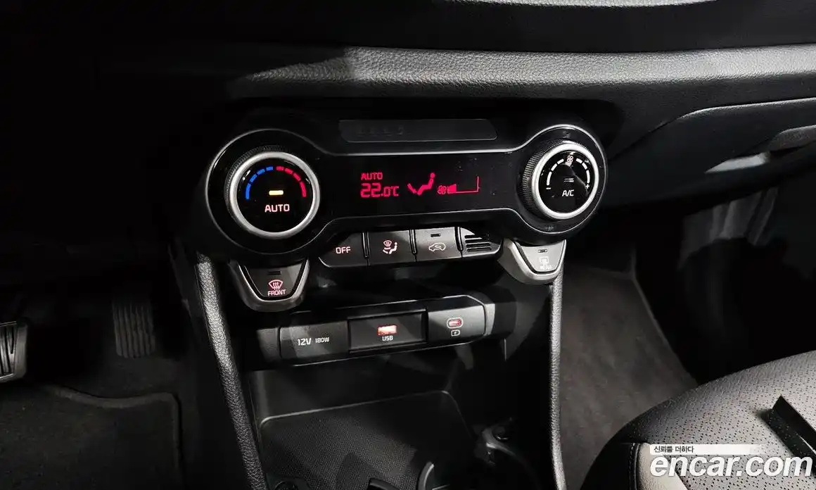 Kia Morning 2024 1.0 Автомат в Москве № 128351, фото 17