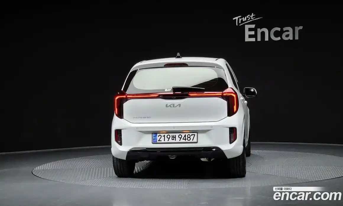 Kia Morning 2024 1.0 Автомат в Москве № 128351, фото 4