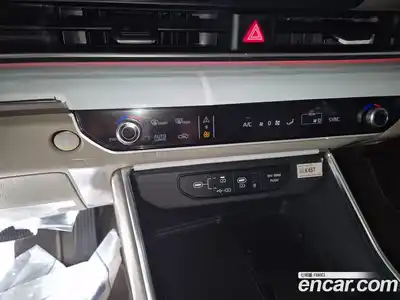 Kia Canival 2025 3.5 Автомат в Москве № 128699, миниатюра 11