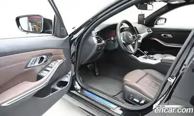 BMW 3-Series 2022 2.0 Автомат в Москве № 154935, миниатюра 11