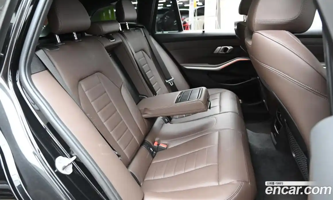 BMW 3-Series 2022 2.0 Автомат в Москве № 154935, фото 12