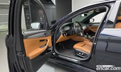 BMW 5-Series 2018 2.0 Автомат в Москве № 158342, миниатюра 11