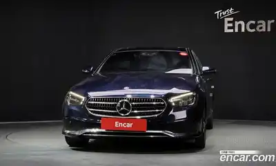 Mercedes-Benz E-Class 2021 2.0 Автомат в Москве № 160925, миниатюра 3