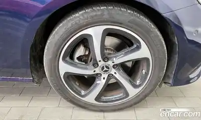 Mercedes-Benz E-Class 2021 2.0 Автомат в Москве № 160925, миниатюра 5