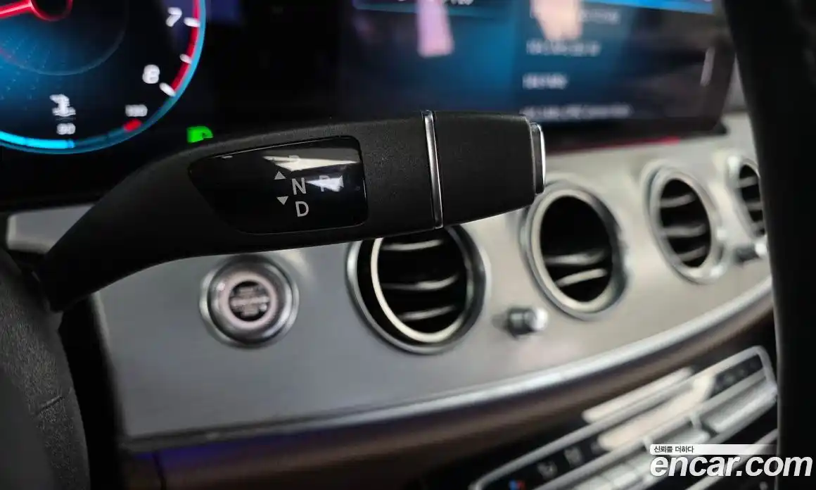 Mercedes-Benz E-Class 2021 2.0 Автомат в Москве № 160925, фото 9